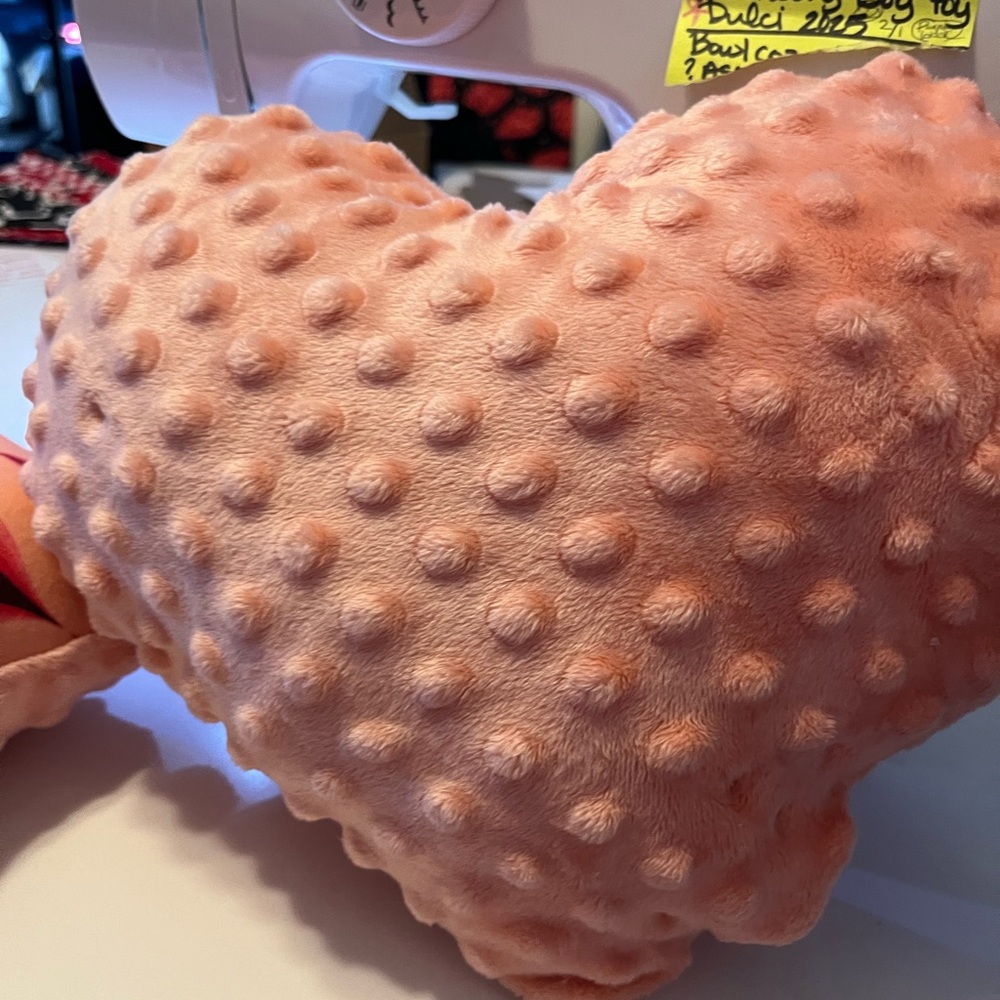 Vajayjay retro print heart pillow - Picture 2 of 2